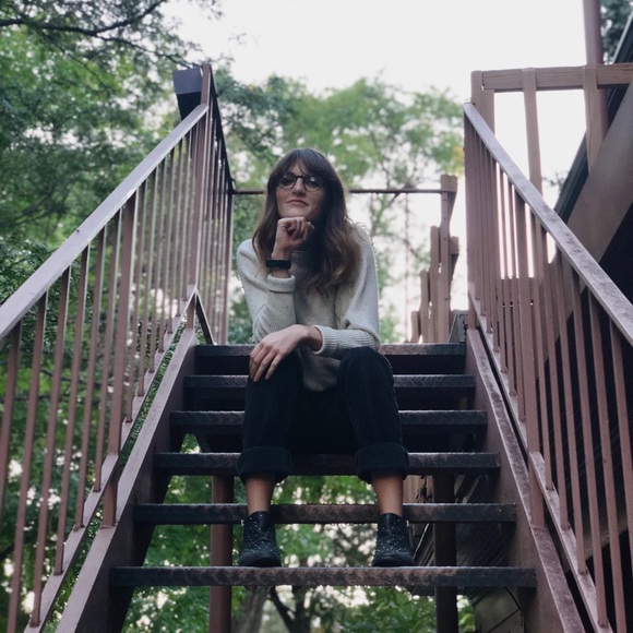 Meet your Posher, Anna - Picture 1 of 1